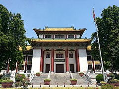 解放军进城式检阅台旧址.jpg